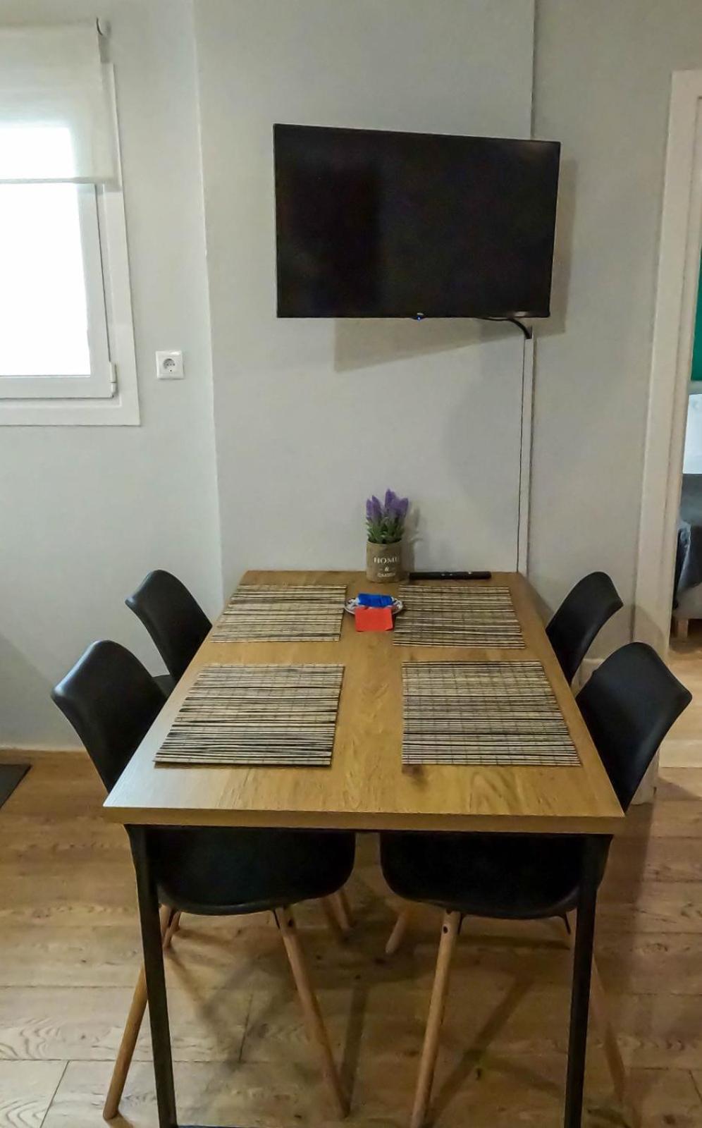 Comfortable Apt, Next To Archeological Museum! Афины Экстерьер фото