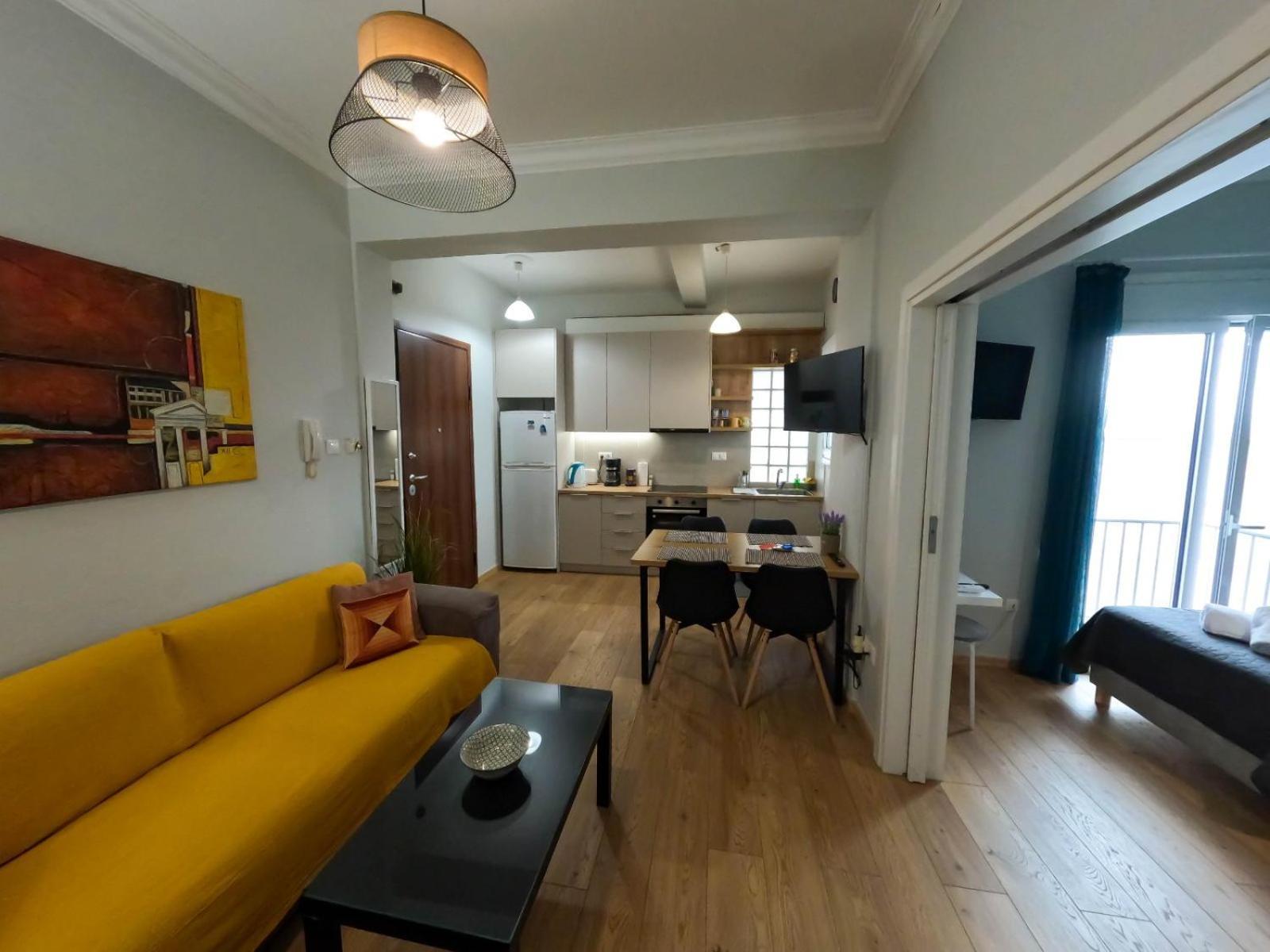 Comfortable Apt, Next To Archeological Museum! Афины Экстерьер фото